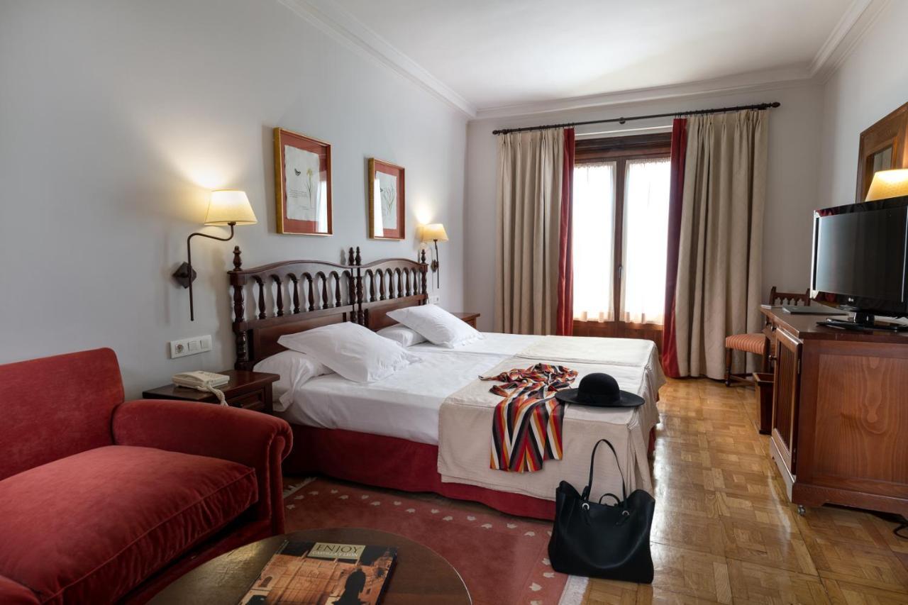 Parador De Тордесиляс Екстериор снимка